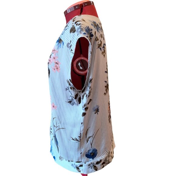 MELISSA NEPTON-  sleeveless faux wrap blouse white - blue pink flowers - large - Picture 4 of 10